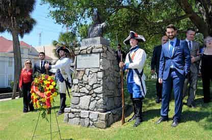 The Longest Siege - Private Pensacola City Tour