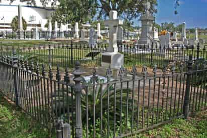 Ghosts and Graveyards Tour