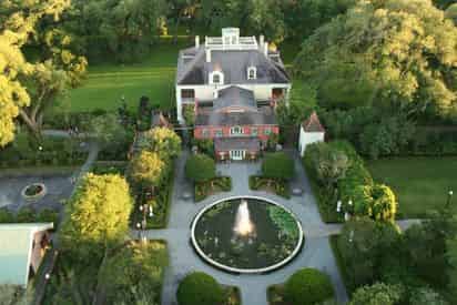 Houmas House & Laura Plantation Combo with Optional Lunch