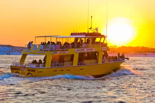 Destin-Harbor-Fireworks-Cruise-Aboard-The-Hannah-Marie