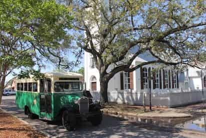 Hop On Hop Off Pensacola Bus Tour
