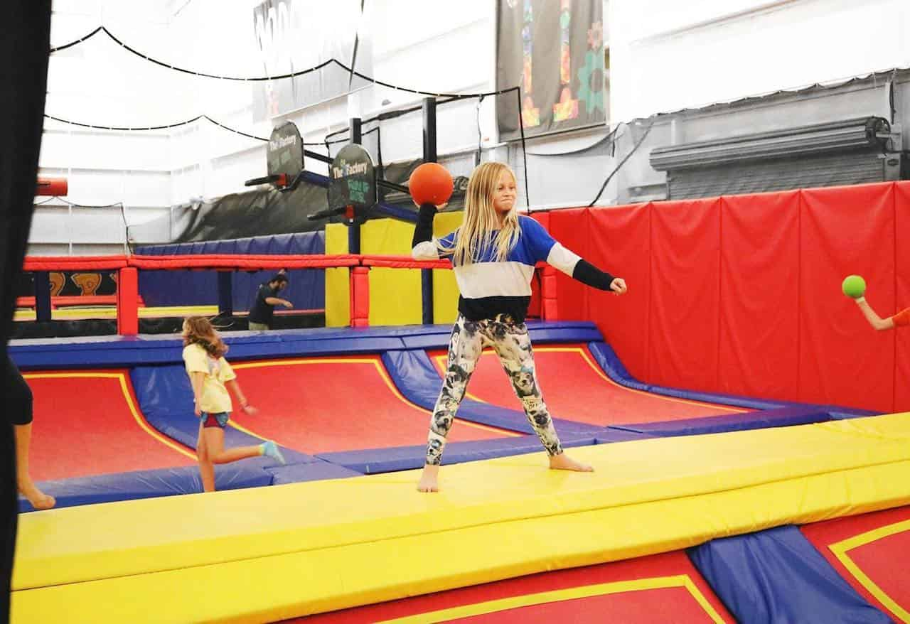 Trampoline-Jump-Experience-at-The-Factory