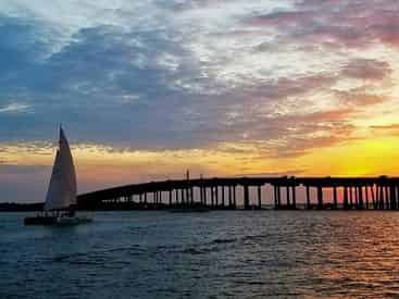 Swim and Sunset Sailing Excursion From the Destin Harbor