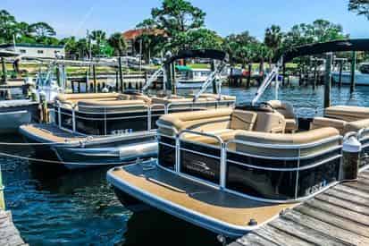 10 Passenger Pontoon Rental Departing from Fort Walton Beach