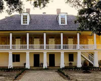 Guided Oak Alley & Whitney Plantation Combo Tour from New Orleans