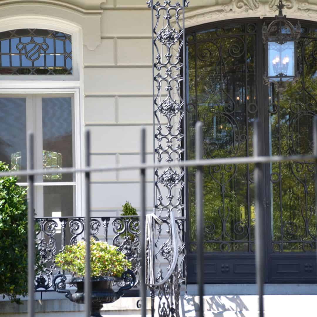 Garden District & Lafayette Cemetery #1 Combo Walking Tour - TripShock!