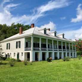 Whitney & St Joseph Double Plantation Tour with Transportation from New Orleans