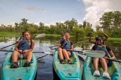 Paddle & Oak Alley Plantation Combo with Transportation from New Orleans