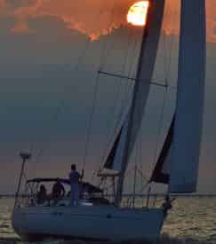 2 Hour Day Sail with New Orleans Yacht Experience