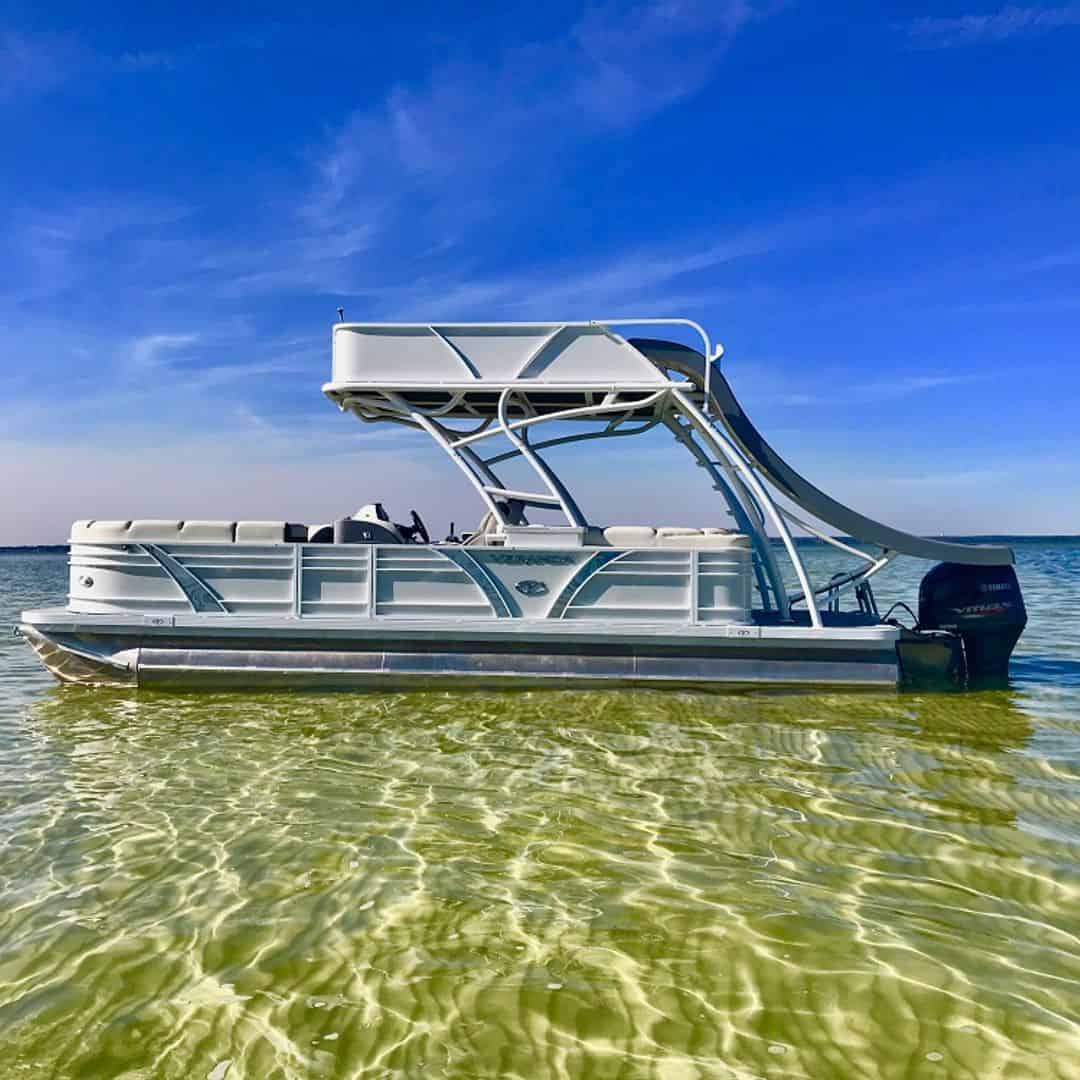 https://images.tripshock.com/activity/2658/1080x1080/All-Inclusive-Captained-Pontoon-Charter-with-Destin-Pontoon-Charters.jpg
