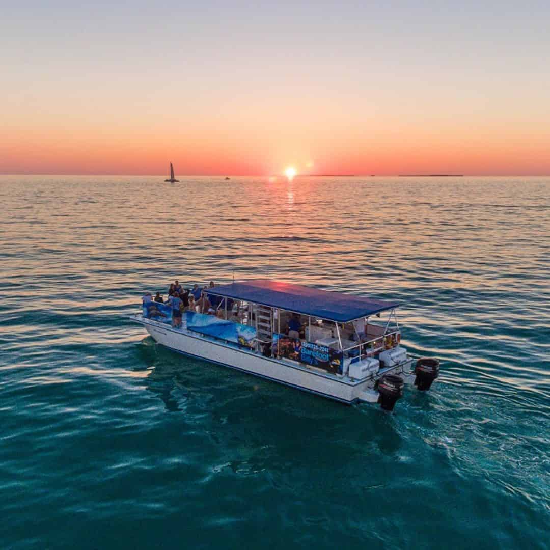 Seabreeze Sunset Harbor Cruise with Wine and Beer - TripShock!