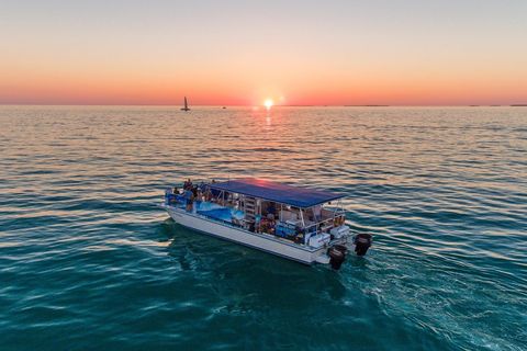 Key West: Sushi & Sunset Catamaran Harbor Cruise
