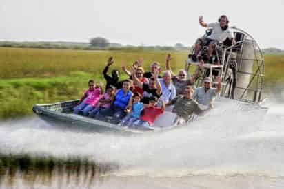Airboat Ride & Animal Shows at the Everglades Alligator Farm