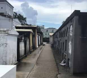 St. Louis Cemetery No.1 Tour by Tableau Tours
