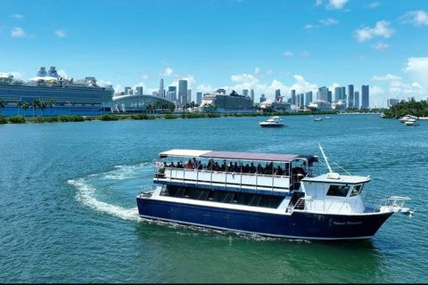Miami: Biscayne Bay Millionaire's Row Skyline Boat Tour