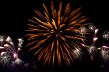 Fireworks-Cruise-Departing-from-Broad-Creek-Marina