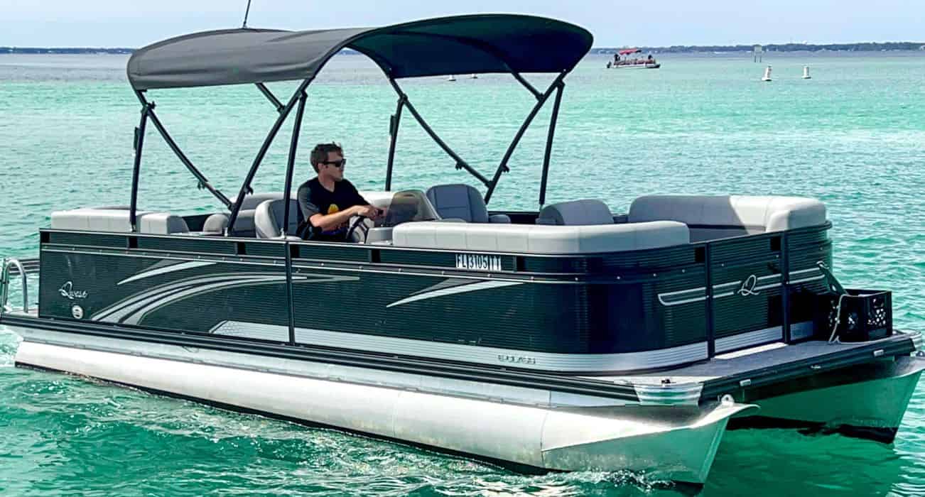 4.5 Hour Pontoon Rental in Navarre Beach TripShock!