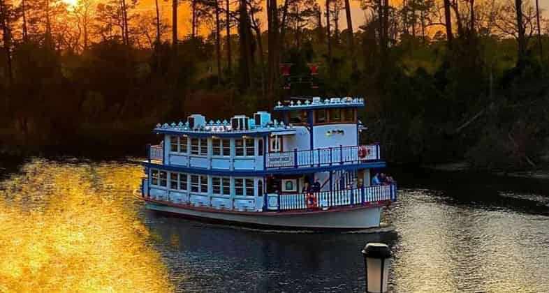 barefoot queen riverboat dinner cruise