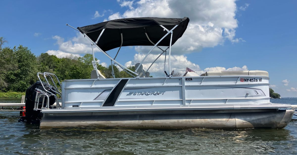 Starcraft EX 20 Pontoon Rental (10 passenger maximum) | Online Booking