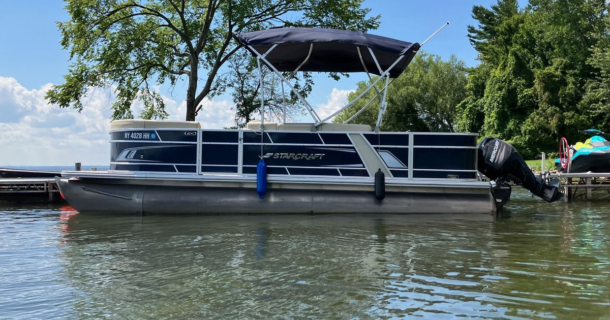 Starcraft EX 22 Pontoon Rental (11 passenger maximum) | Online Booking