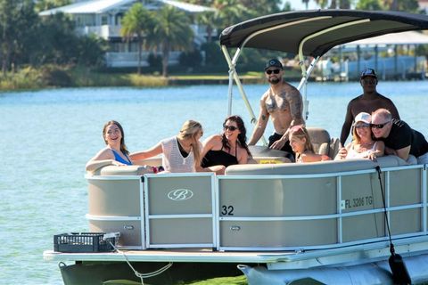 10 Passenger Fort Walton Beach Pontoon Rental