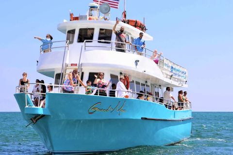 Panama City Beach: Shell Island Excursion & Dolphin Cruise on the Grand Mére
