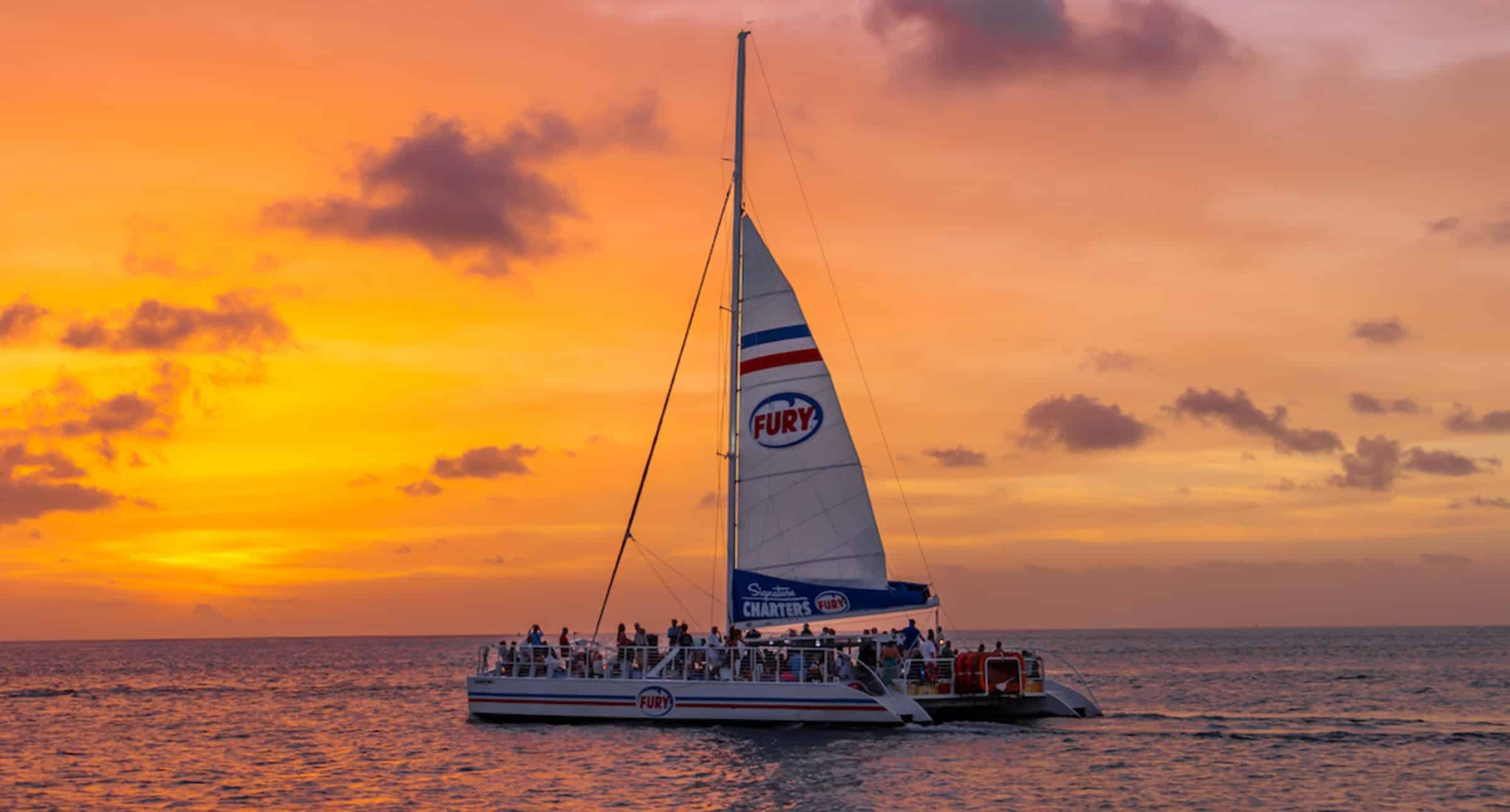 Live-Music-Sunset-Sail-And-Nights-Of-Lights-Viewing