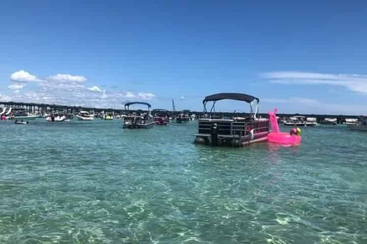 Destin-Harbor-Pontoon-Boat-Tour