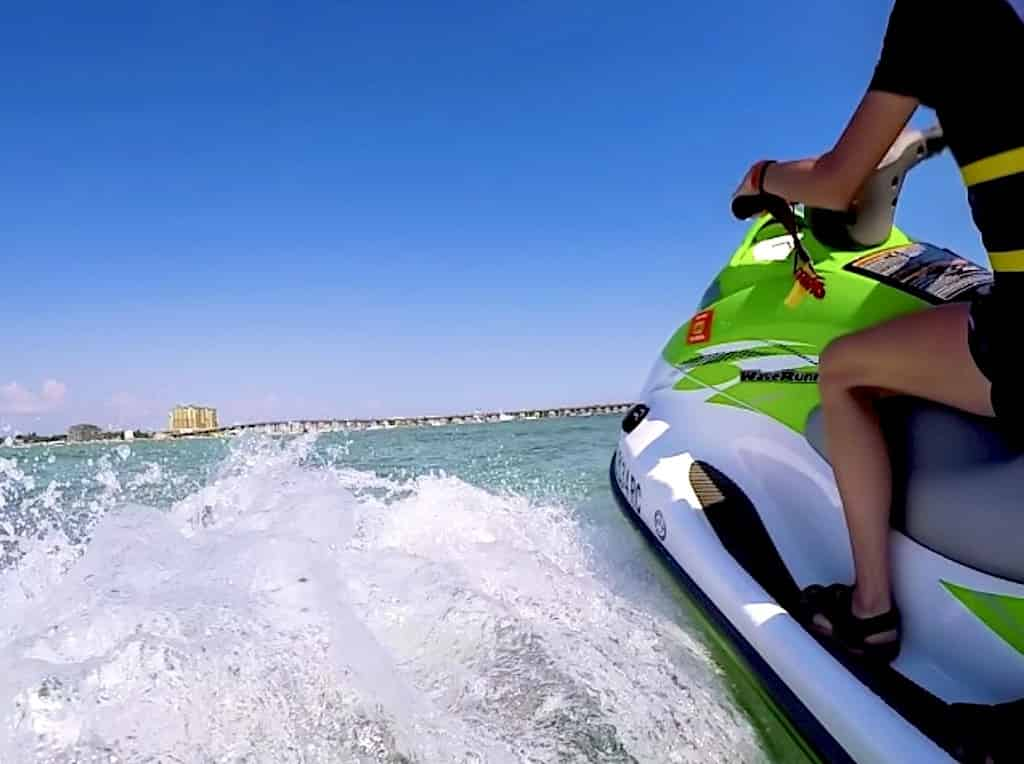 Destin-Waverunner-Rentals-with-Gilligan-s-Watersports