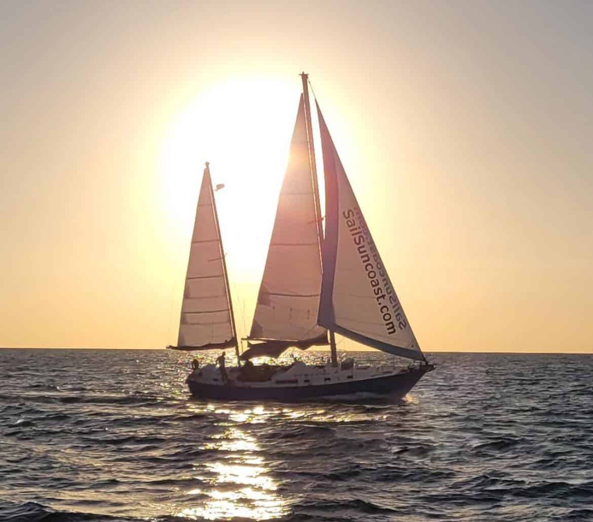 St-Petersburg-Private-Sunset-Sail-aboard-the-Suncoast-Escapade