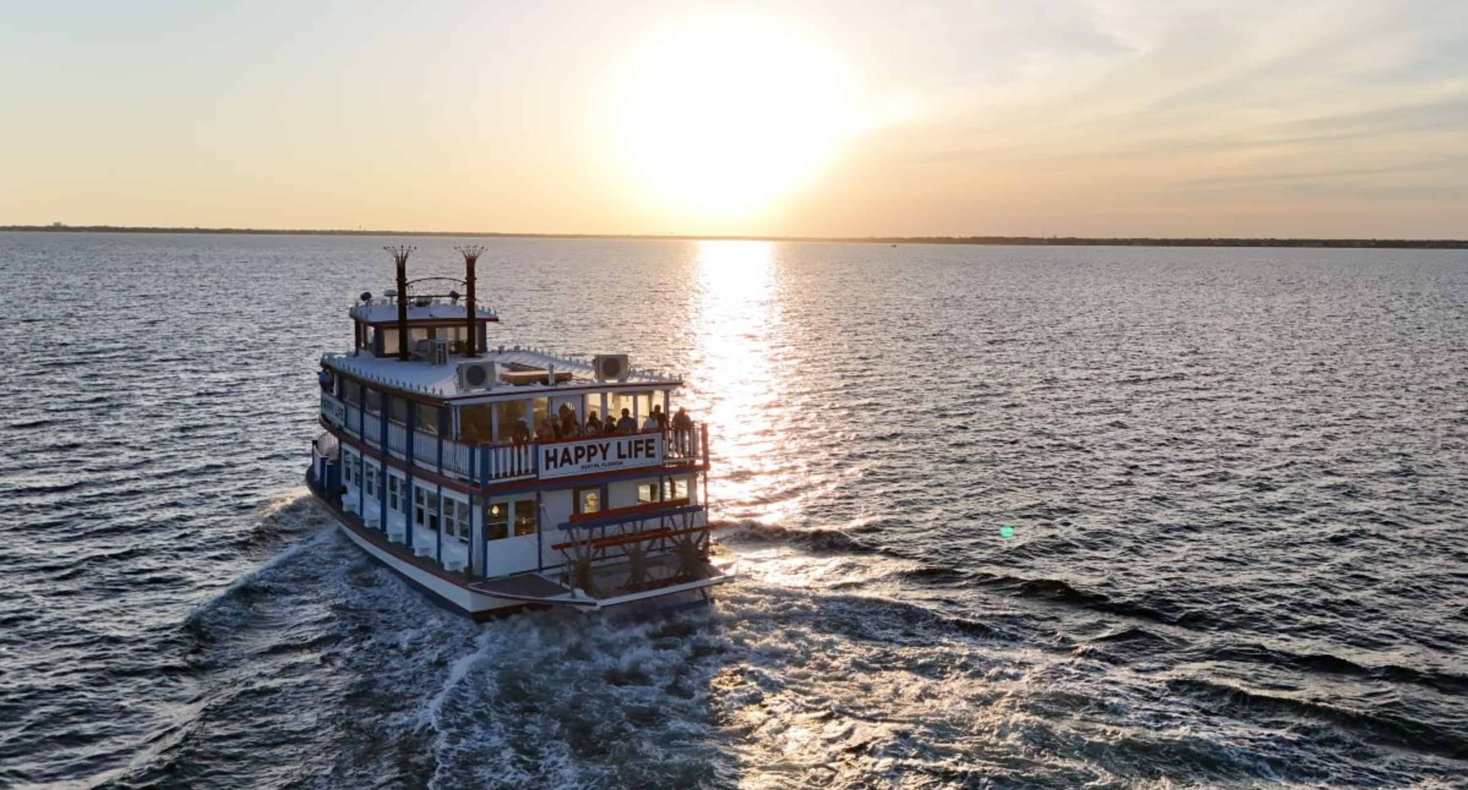 Destin-Harbor-Murder-Mystery-Dinner-Cruise