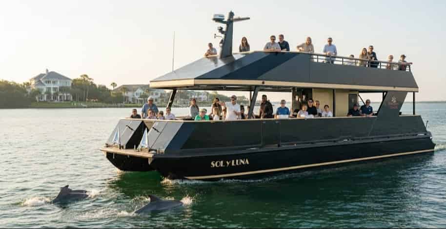Sandestin-Morning-Dolphins-and-Donuts-Cruise-aboard-the-Sol-Y-Luna