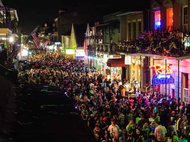 bourbon street during mardi gras