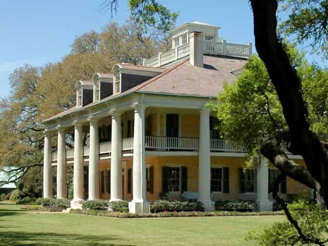 houmas house plantation with stunningly scenic view