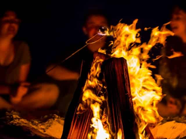 beach bonfire in 30a