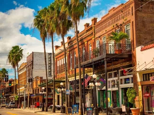 ybor-city-couple-activities-tampa