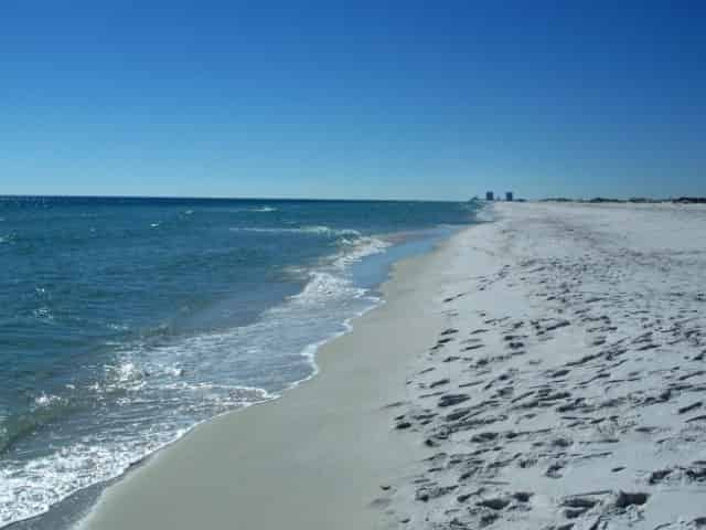 the beautiful shoreline of 30a