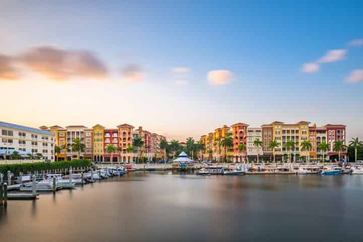 A Guide to Watersports in Naples, FL: Boating, Kayaking, and Paddleboarding