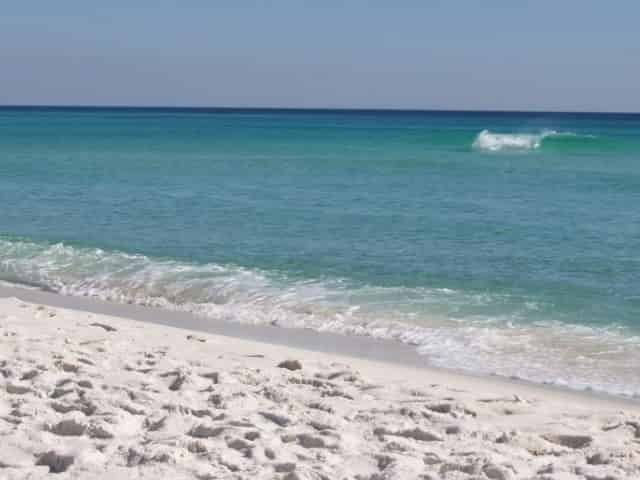 emerald coastline in pcola beach