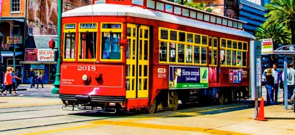 5 Best Ways to See New Orleans - River Boat, Carriage & MORE