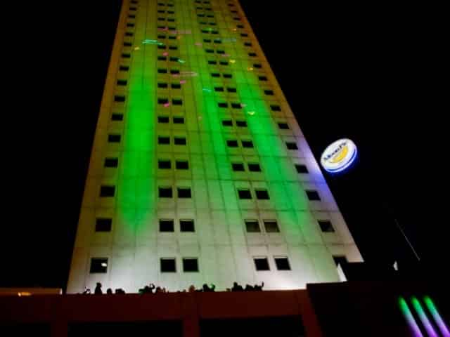 Crowd awaiting New Year's Moonpie to drop in Downtown Mobile, AL