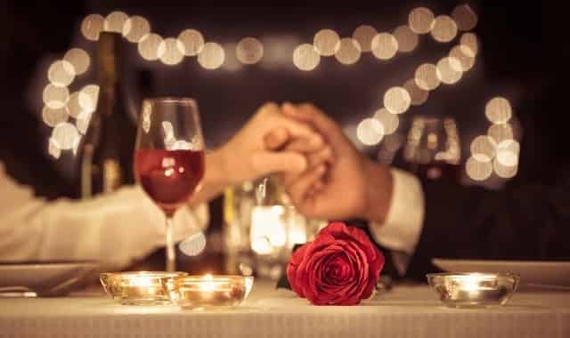 Romantic dinner Spend Valentine's Day 2022 in Destin, Florida