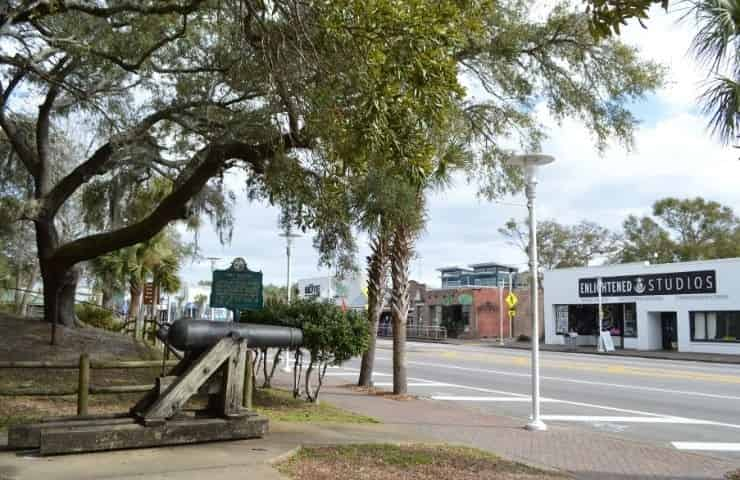 What to do in Downtown Fort Walton Beach [Plus 10 Fun Activities & Attractions]