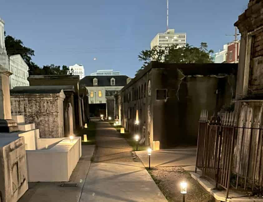 French Quarter Halloween: Bourbon Street and Beyond (2025 Guide)