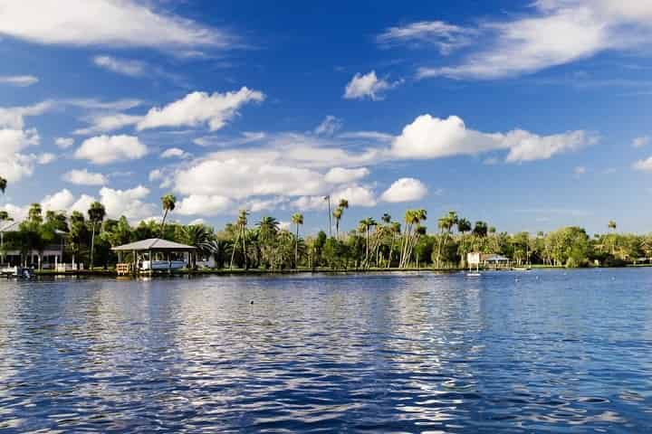 Holiday Bucket List for Couples in Crystal River, FL 