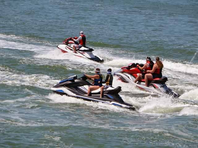 Jet ski rental Spring Break in Florida During COVID-19 -  Activities With Less People