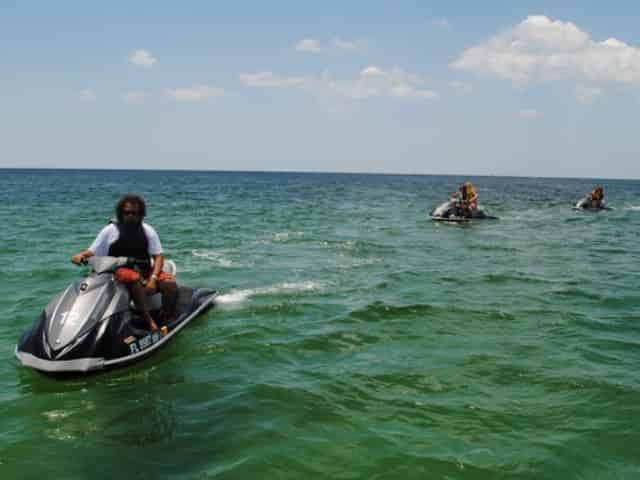 Giro dei delfini di Shell Island su Waverunners