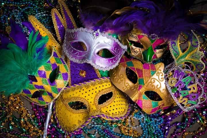 Your Fun Guide to Mardi Gras in New Orleans [Must-Do Activities]