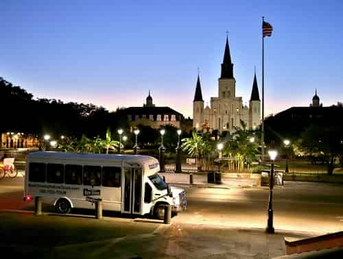 DEAD-OF-NIGHT-Ghost-and-Graveyard-Bus-Tour-by-Haunted-History-Tours