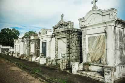 Cemetery and Voodoo Walking Tour by NOLA-Ghost-Riders